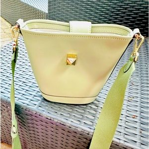 Kate Spade like new barely used small lime green bag, stylish and modern!